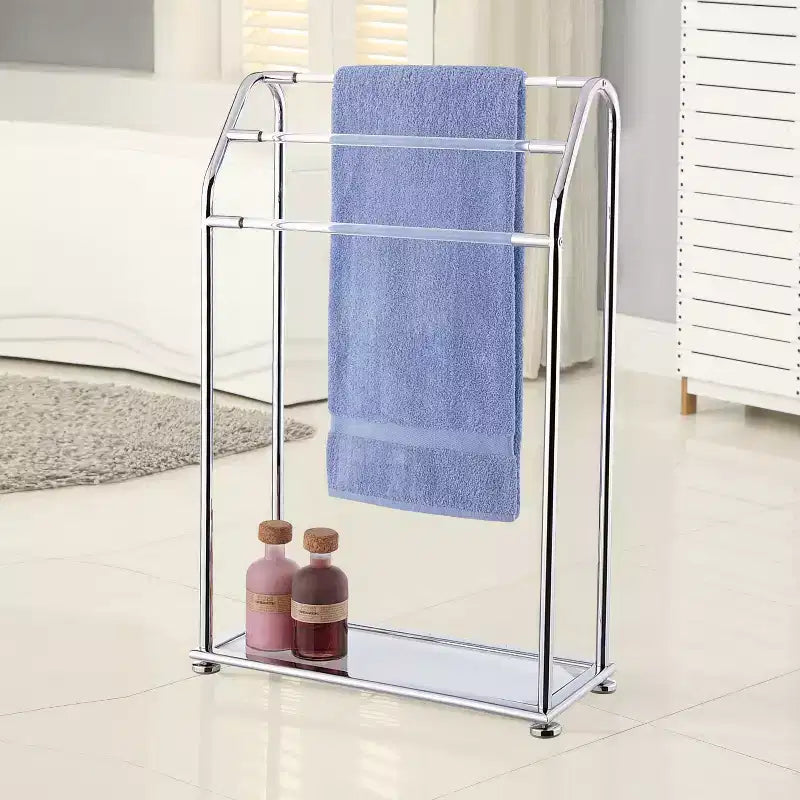 Porte-serviettes à trois barres en acrylique chromé - Organize It All : Meuble de rangement de salle de bain autoportant, cadre en métal, 3 étagères