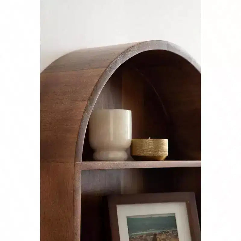Étagère murale arquée moderne 18x 26 Noyer Marron Arches de transition au-dessus des toilettes Étagères de rangement d'entrée