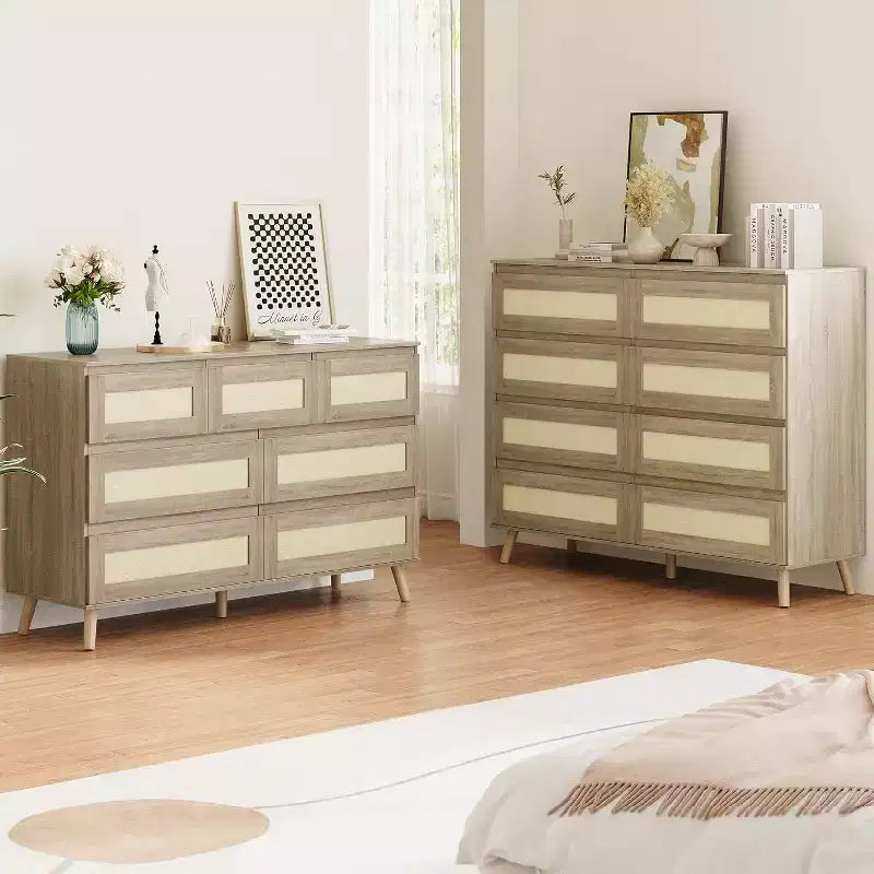 Commode en rotin de 120 cm de large à 7 tiroirs, finition naturelle avec pieds aspect bois, organisateur de rangement polyvalent pour salon, placard, chambre d'enfant